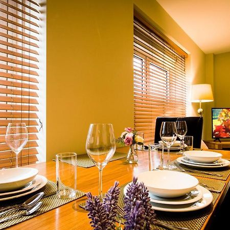 Superb City Center 1 Or 2 Bedroom Apts King Bed Саутгемптон Экстерьер фото