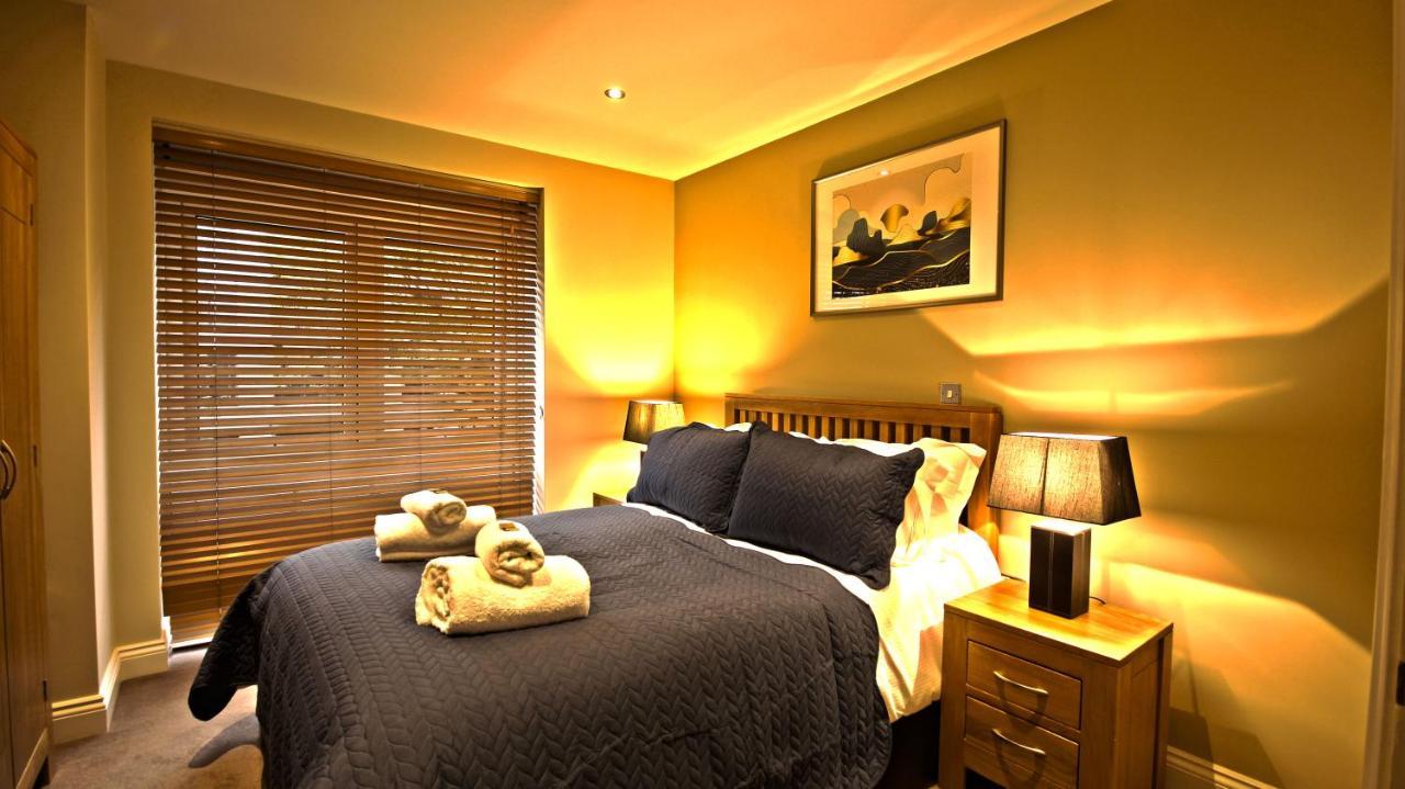 Superb City Center 1 Or 2 Bedroom Apts King Bed Саутгемптон Экстерьер фото