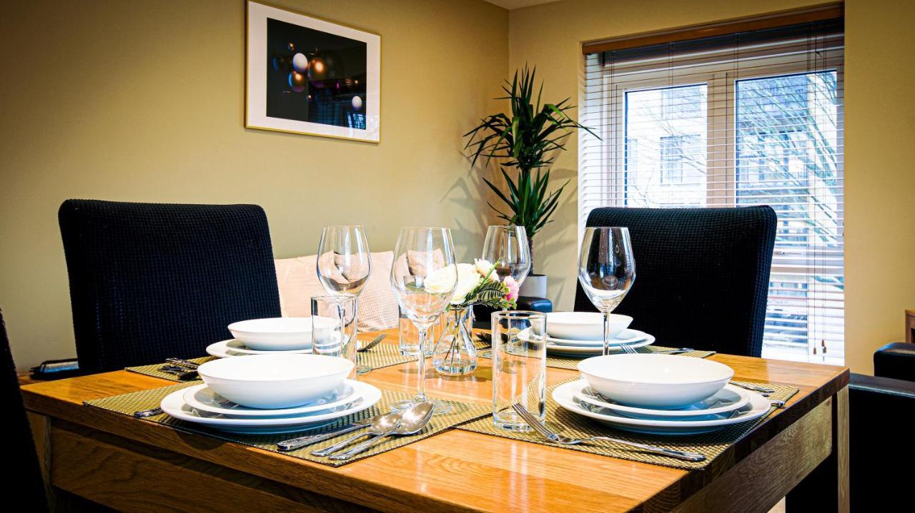 Superb City Center 1 Or 2 Bedroom Apts King Bed Саутгемптон Экстерьер фото